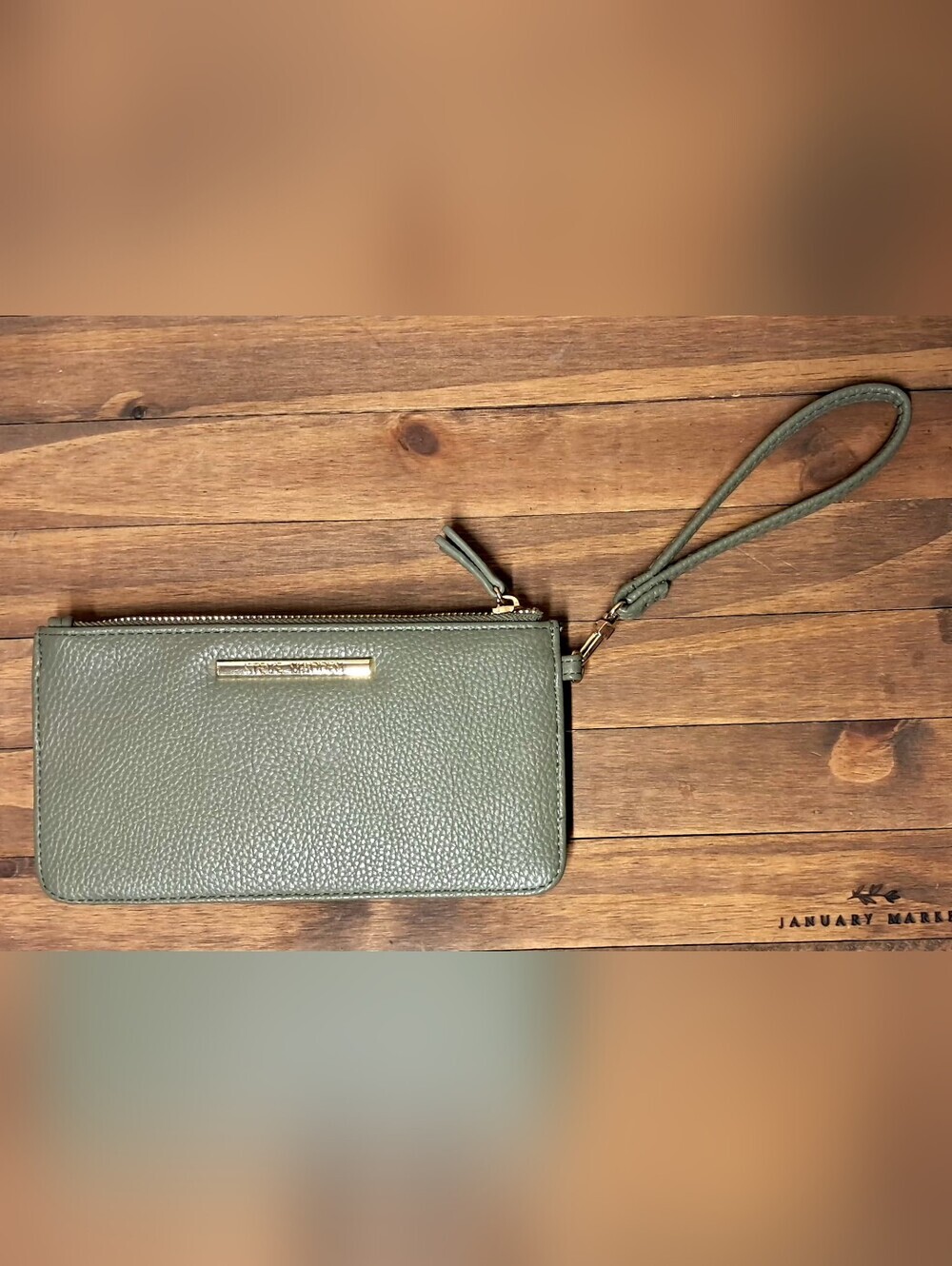 Steve Madden Zip-Around Pebbled Leather Wristlet Wallet – Olive / Jade Green